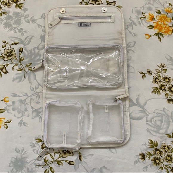 Travel Bag Foldable Makeup Toiletries Clutch - Picture 3 of 10